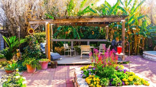 3323 40th St, Phoenix, AZ 85040-1601