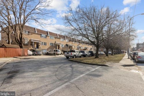 813 6 St, Philadelphia PA 19140-3327 exterior