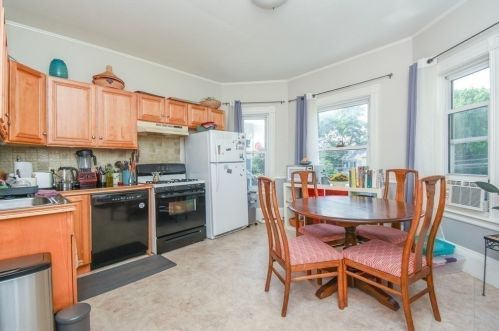 192 Auburndale Ave, Newton MA 02466-1602 exterior