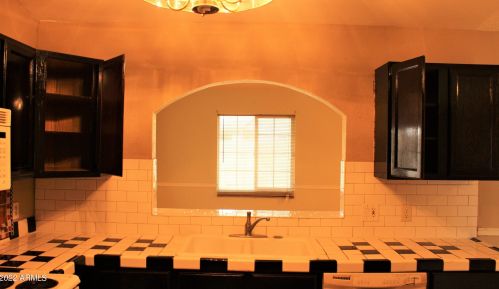 2607 60 Dr, Phoenix AZ 85035-1636 exterior