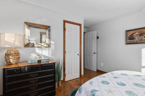 16 Joshuas Way, Chatham MA 02633-1565 exterior