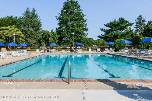 11 Medford Ct, Tinton Falls NJ 07701-5446 exterior