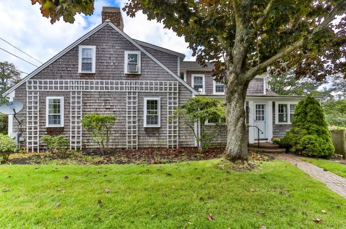 156 Chatham Bars Ave, Chatham MA 02633-2343 exterior