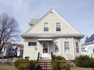 129 Oliver St, Malden MA  02148-4617 exterior