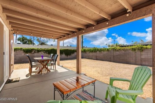 3218 37th St, Phoenix AZ 85018-6304 exterior