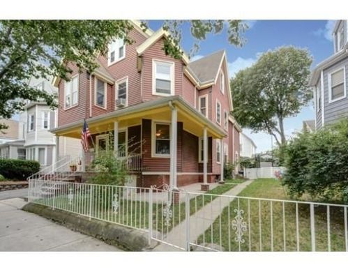 95 Clark St, Everett, MA 02149-2105