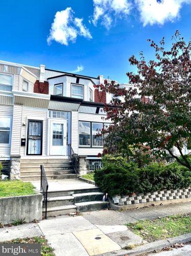 5745 6th St, Philadelphia, PA 19120-2201