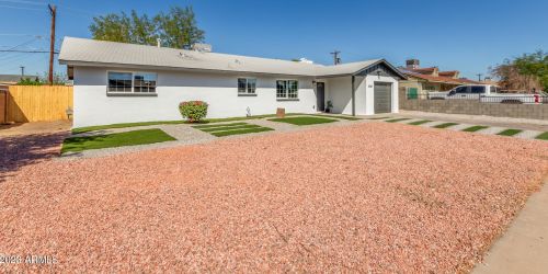 6162 Cheery Lynn Rd, Phoenix, AZ 85033-5833