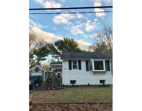 31 Cypress St, Plymouth, MA 02360-5632