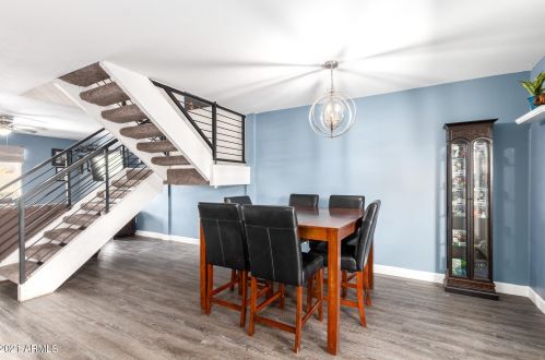 2858 Clarendon Ave, Phoenix AZ 85033-4117 exterior