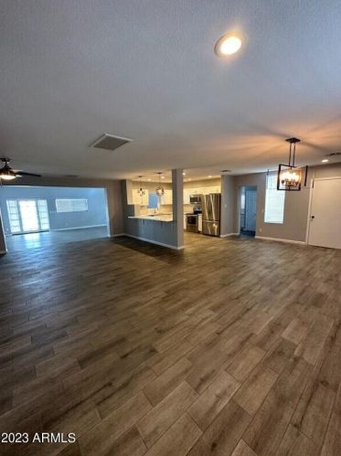 4001 Avalon Dr, Phoenix AZ  85018-7105 exterior