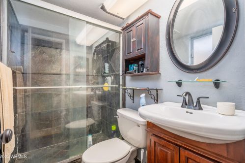 414 Behrend Dr, Phoenix AZ 85050-3992 exterior