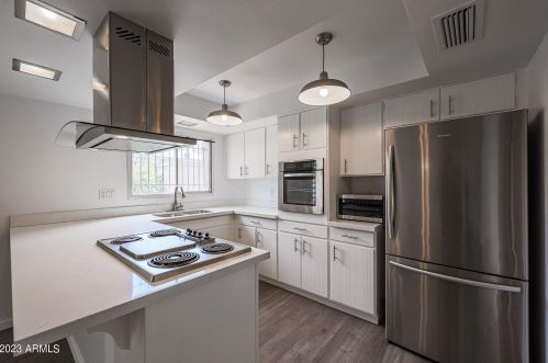 3868 30th St, Phoenix AZ  85016-6960 exterior