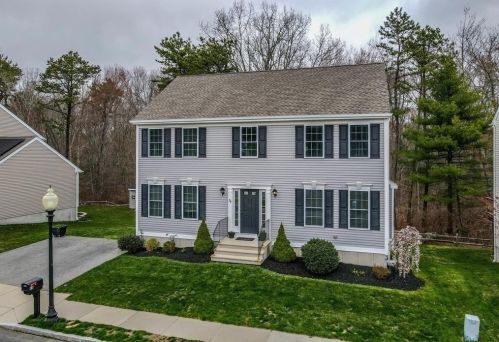 94 Mate Dr, New Bedford, MA 02745-1030