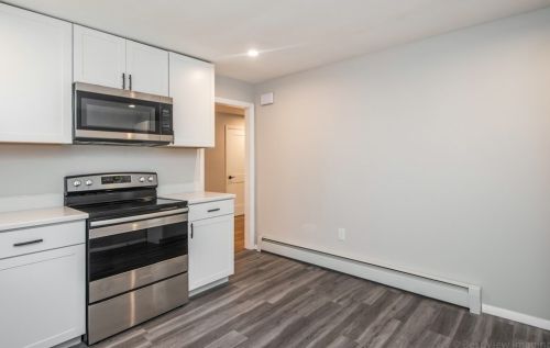 65 Flagg St, Worcester MA  01602-1452 exterior