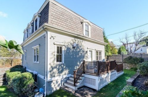 937 Chestnut St, Newton, MA 02464-1101