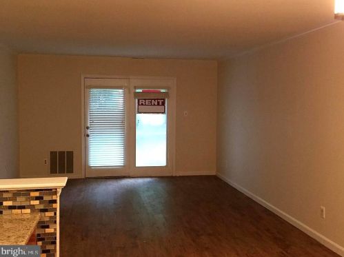 1020 Tristram Cir, West Deptford NJ  08051-2201 exterior