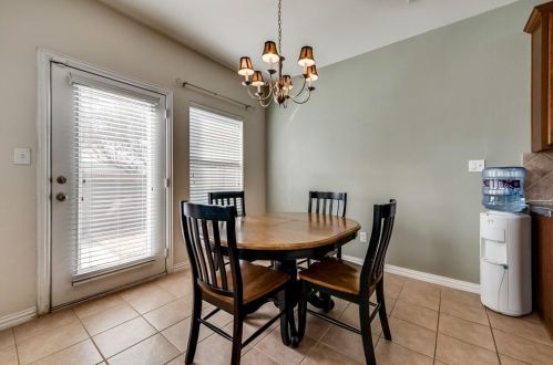 7216 Mediterranean Dr, Plano TX 75093-2137 exterior