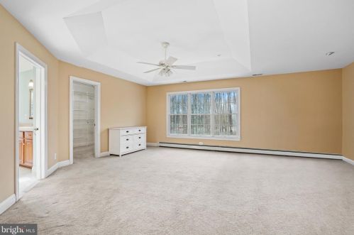 71 Mill Ln, Columbus NJ 08022-1940 exterior