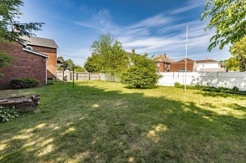 55 Silver St, Montgomery MA  01085-3644 exterior