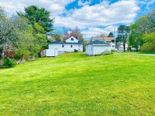 111 Plain St, Taunton, MA 02780-4970