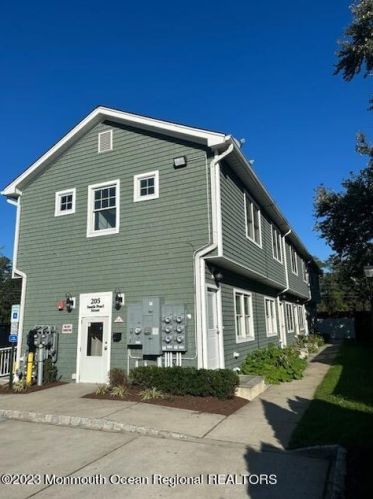 205 Pearl St, Tinton Falls NJ 07701-1511 exterior