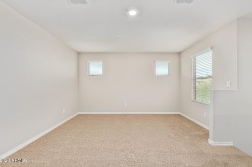 3924 79th Ln, Phoenix AZ  85043 exterior