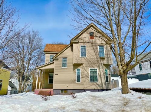 646 Pequoig Ave, Royalston, MA 01331-1528
