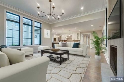 158 Magnolia Ave, Tenafly NJ  07670-1828 exterior