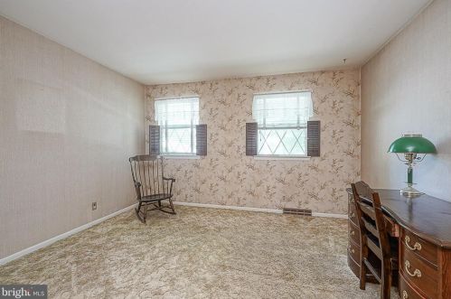 616 Chestnut Ave, West Deptford NJ 08097-1604 exterior