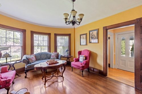 1358 Washington St, Canton MA 02021-2131 exterior