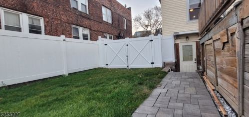 264 Davis Ave, Kearny NJ 07032-3402 exterior