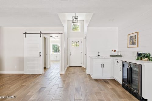 4225 34th Pl, Phoenix AZ  85018-4737 exterior