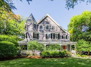 67 Temple St, Newton MA  02465-2306 exterior