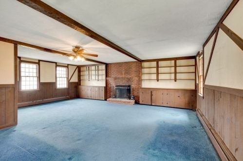 363 Greenlodge St, Dedham MA 02026-6223 exterior