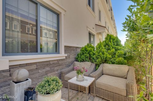 4438 27th St, Phoenix, AZ 85016-5722