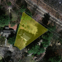 22 Southwick Rd, Newton MA  02468-2223 aerial view