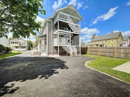 16 Frederick St, Montgomery MA 01085-3180 exterior