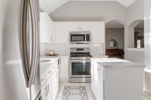 8009 Hosta Way, Fort Worth TX  76123-1830 exterior