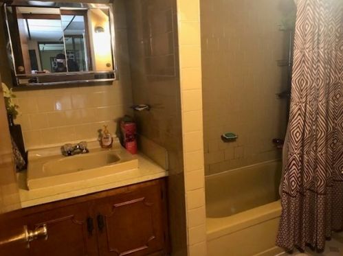 304 Brownell St, Fall River MA 02720-2721 exterior