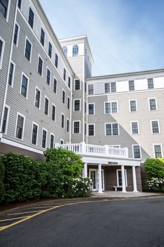 8 Crowninshield St, Peabody MA  01960-8201 exterior