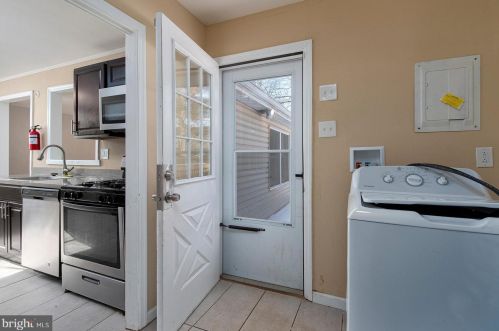 605 Washington Ave, West Deptford NJ 08096-3547 exterior