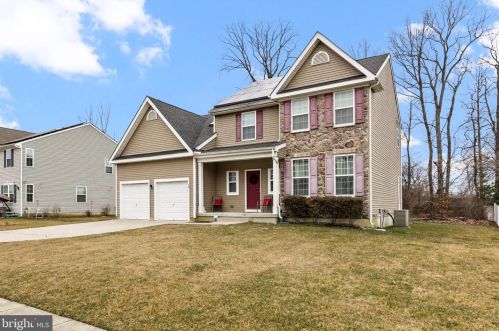 19 Violet Ct, West Deptford, NJ 08096-3629