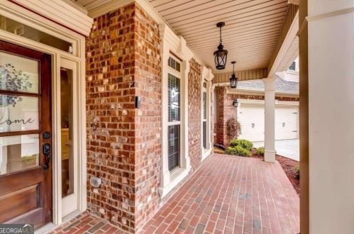 2404 Wild Oak Ct, Stockbridge GA 30281-9210 exterior