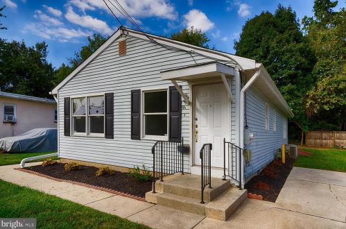 66 Packard Ave, West Deptford NJ  08096-3238 exterior