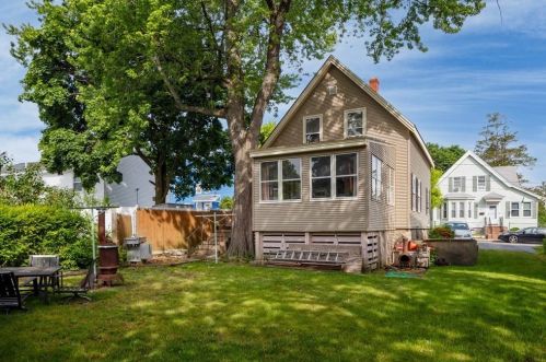 6 Colby St, Lawrence, MA 01841-2103