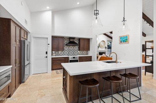 6184 28th Pl, Phoenix AZ  85016-2156 exterior