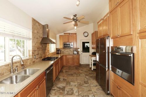 6212 14 Pl, Phoenix AZ 85014-1737 exterior