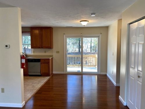 10 Beverly Cv, Worcester MA  01604-2677 exterior