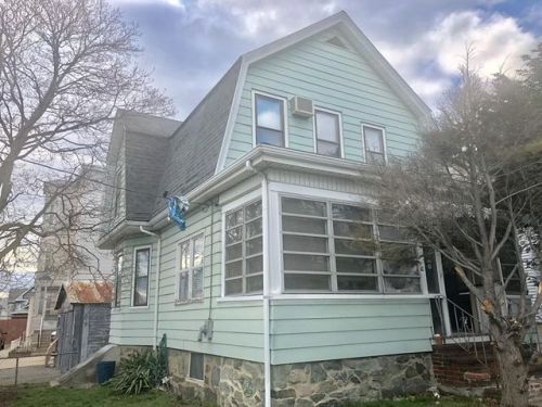 56 Clinton St, Everett, MA 02149-4675